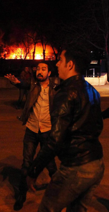 Image: People Reacting at Ankara Turkey Explosion 2