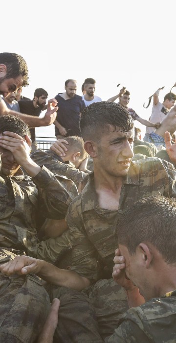 Image: At Least 90 Killed in Attempted Military Coup in Turkey