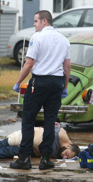 Image: FBI, police and investigators and NYC terror suspect Ahmad Khan Rahami shot son Elizabeth Ave in Linden, N.J.
