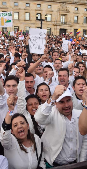 Image: COLOMBIA-CONFLICT-PEACE-CELEBRATIONS