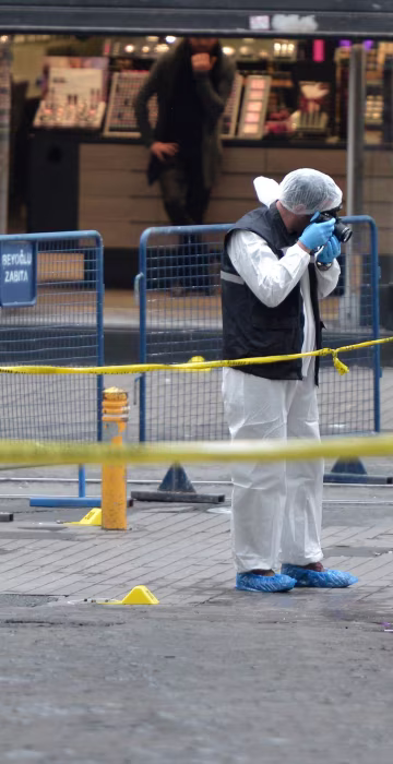 Image: Suicide bomb attack at Istiklal Street in Istanbul
