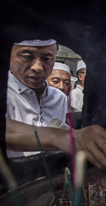 Image: China's Hui Muslims Gather For Eid Prayers