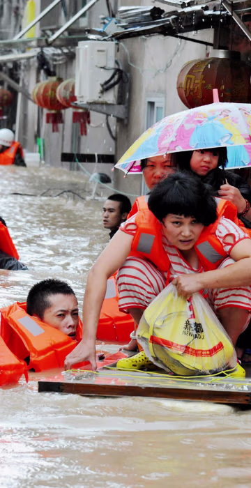 Image: Typhoon Megi hits Taiwan