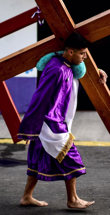 Image: MEXICO-HOLY-WEEK-VIA CRUCIS