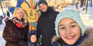 From left, Tetyana Vlasenko, 42, Igor, 8, Roman Vlasenko, 50, and Katherina, 16.