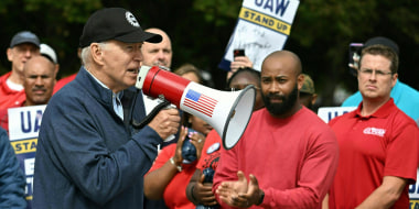 oe Biden addresses a UAW picket line at a General Motors Service Parts Operations plant in Belleville, Mich.