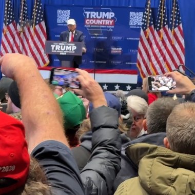 📺 Trump Iowa event interrupted by climate protesters (nbcnews.com)