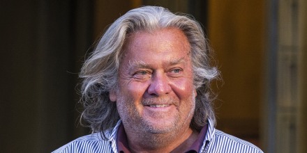 Image: Steve Bannon leaves court in New York on Aug. 20, 2020.