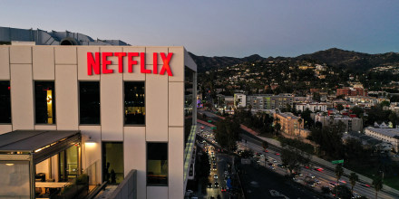Image: The Netflix office building on January 20, 2022 in Hollywood, Calif.