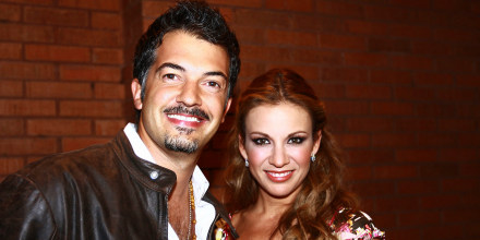 Fernando del Solar e Ingrid Coronado, cuando eran esposos, en teatro de la Ciudad de México, 2010.