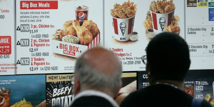 Image: KFC menu with calorie information