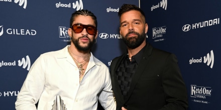 Bad Bunny y Ricky Martin en los GLAAD Media Awards 2023