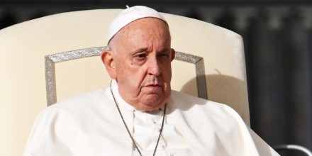 Pope pleads with global leaders to find breakthrough on climate change