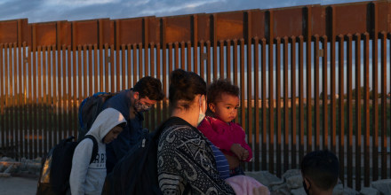 Federal judge prohibits separating migrant families at the U.S. border for 8 years