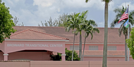 HeadlineImage