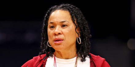 Head coach Dawn Staley of the South Carolina Gamecocks.