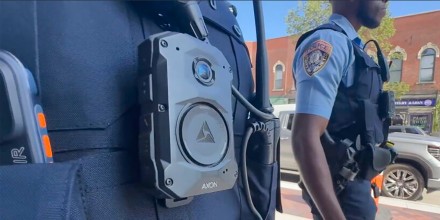 El director de ICE dice que sus agentes tendrán cámaras corporales antes de que acabe agosto