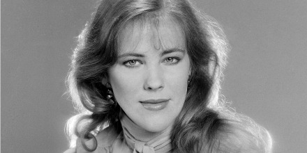 Saturday Night Livhttps://youtu.be/D9tP9fI2zbE?si=UsKJkDPJaJZCCpGKe - Season 6