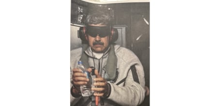 Imagen difundida por el presidente, Donald Trump, que muestra a Nicolás Maduro luego de su captura en Caracas, el 3 de enero de 2025.