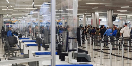 EE.UU. invoca el Título 42 para restringir la entrada desde países afectados por el ébola