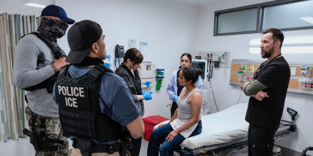 The March 19 episode of "The Pitt," titled "5:00 p.m.," featured ICE agents