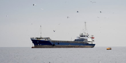 Trump amenaza con destruir barcos iraníes que "se acerquen" al bloqueo de EE.UU. en Ormuz