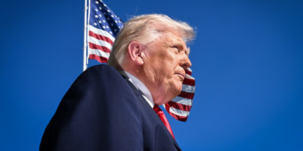 Trump elimina imagen creada con IA que parecía ser de Jesús con su cara