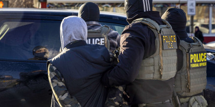 Los arrestos de ICE alcanzan casi 50,000 en julio, el máximo del segundo mandato de Trump