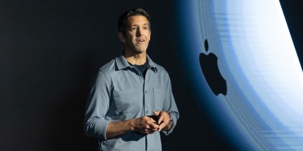 Tim Cook deja su puesto como director ejecutivo de Apple