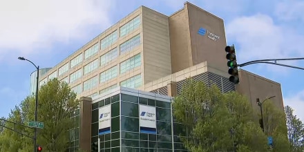 Balacera en un hospital de Chicago deja dos policías heridos, uno de ellos en estado crítico