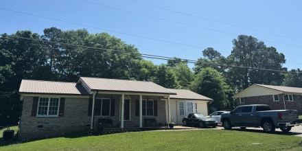 "Necesita procesar", dice el hijo de la viuda de 85 años arrestada por ICE y repatriada a Francia