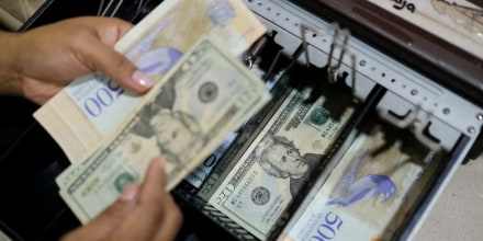 Estados Unidos retira las sanciones al sistema de banca pública de Venezuela, incluido el Banco Central