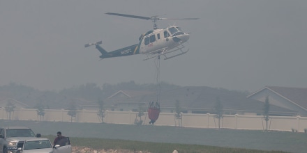 Incendios forestales que azotan Georgia y Florida han destruido casi 50 viviendas y obligado a evacuar a cientos