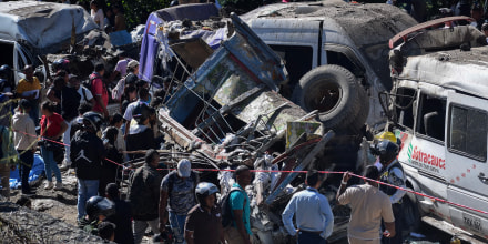 Atentado con explosivo en una carretera de Colombia deja al menos siete muertos y unos 20 heridos