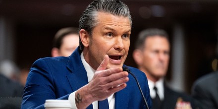 Hegseth: tomará "años" reponer reservas de armas que EE.UU. ha usado en Irán