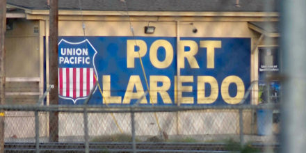 Investigan la muerte de 6 migrantes en tren de Laredo como tráfico humano: exigen "justicia"