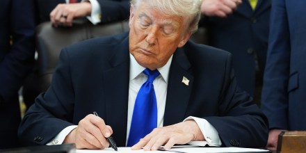 Trump firma orden para acceder a potentes modelos de AI antes de su lanzamiento