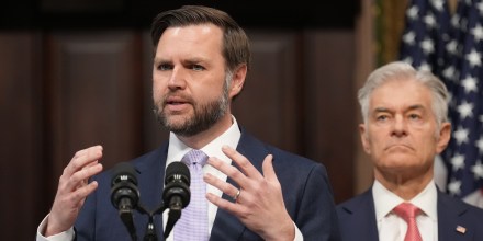 Vance anuncia suspensión de $1,300 millones en pagos de Medicaid a California