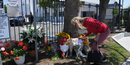 Los investigadores analizan los posibles escritos de los sospechosos del ataque en San Diego