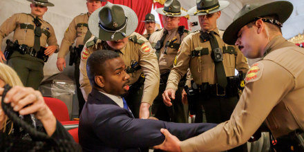 Tennessee aprueba un mapa electoral que elimina un distrito de mayoría negra tras fallo de la Corte Suprema