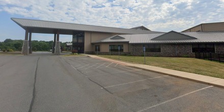 Colapso de carpa en iglesia de Virginia deja un muerto y varios heridos
