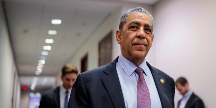 Espaillat, el primer dominicano en el Congreso, pierde ante progresista apoyada por Mamdani