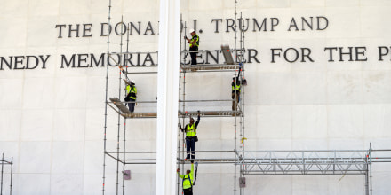 El nombre de Trump será retirado del Kennedy Center pese a intento por mantenerlo