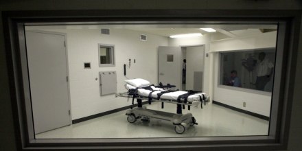 Jueza bloquea el uso de gas nitrógeno para ejecuciones en Alabama por considerarlo cruel e inconstitucional