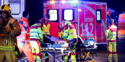 Al menos un muerto y 16 heridos en celebración del orgullo LGBTQ en Berlín luego de que un auto embistió a la multitud