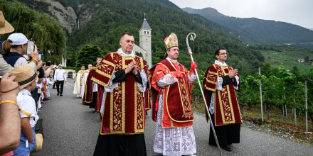 SWITZERLAND-FRANCE-RELIGION-POPE-CHRISTIANITY