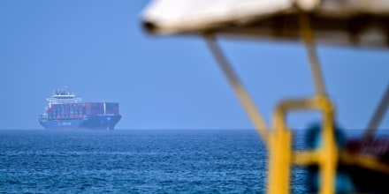 EE.UU. dice que bombardeó Irán en represalia por ataques a buques en el estrecho de Ormuz