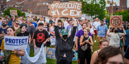 Solo un agente de ICE enfrenta posible acción disciplinaria tras denuncias de fuerza excesiva