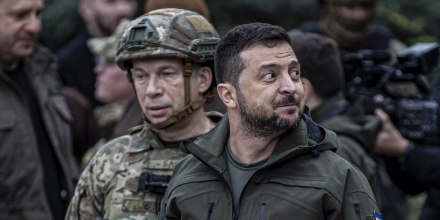 Zelenskyy destituye al jefe del ejército ucraniano tras protestas y desacuerdos