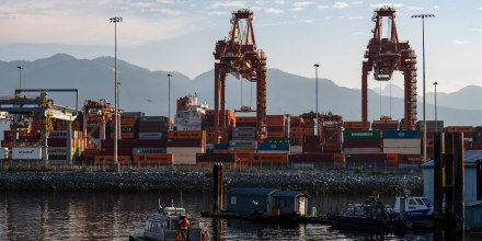 Pequeñas empresas demandan al Gobierno para detener nuevos aranceles